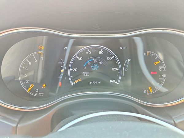 2019 JEEP GRAND CHEROKEE Laredo
