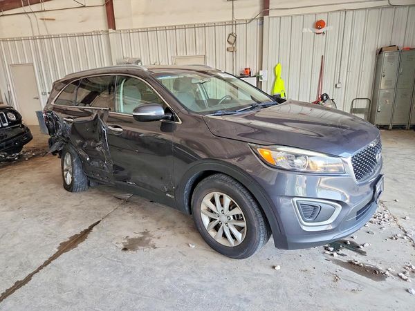 2016 KIA SORENTO L / LX