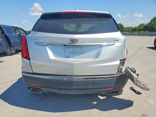 2017 CADILLAC XT5