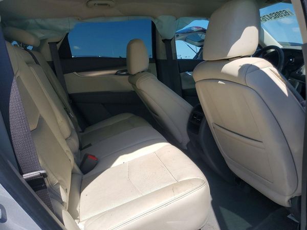 2017 CADILLAC XT5