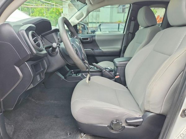 2017 TOYOTA TACOMA SR/SR5 — DENT