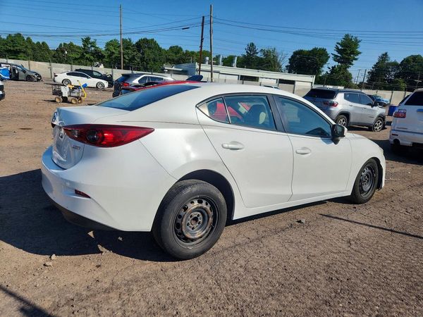 2015 MAZDA 3 Sport/GX