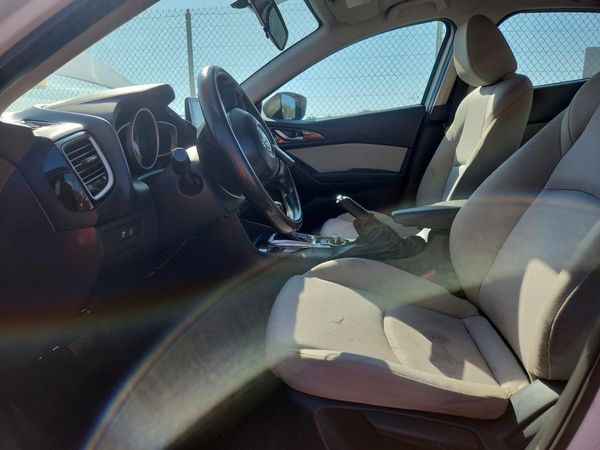2015 MAZDA 3 Sport/GX