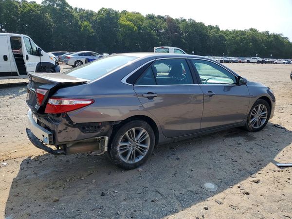 2017 TOYOTA CAMRY