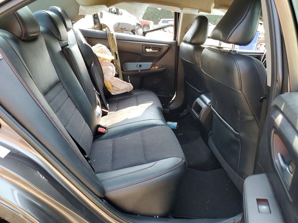 2017 TOYOTA CAMRY