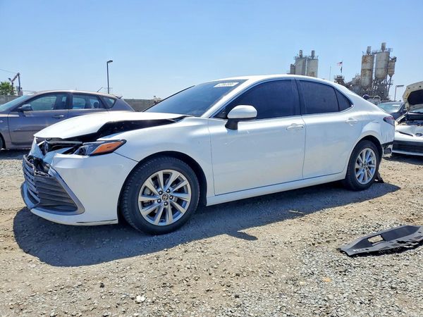 2023 TOYOTA CAMRY