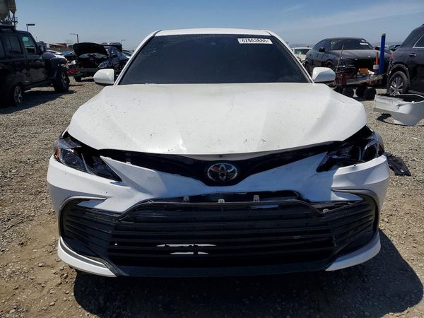 2023 TOYOTA CAMRY