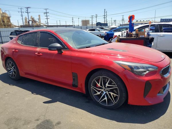 2023 KIA STINGER