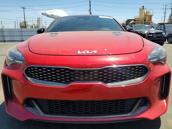 2023 KIA STINGER