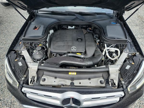2022 MERCEDES-BENZ GLC