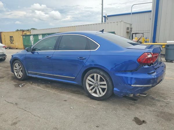2017 VOLKSWAGEN PASSAT