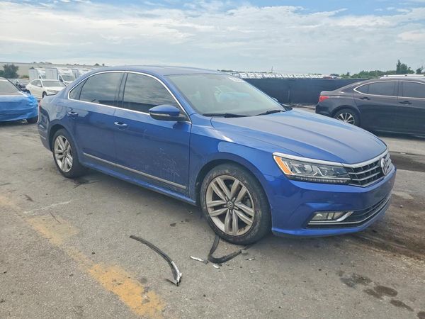 2017 VOLKSWAGEN PASSAT