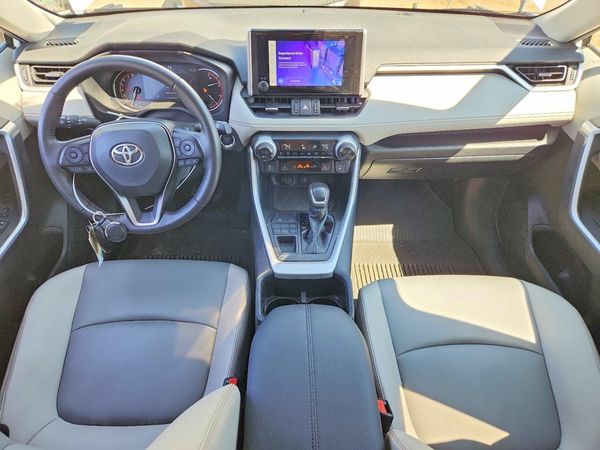 2025 TOYOTA RAV4