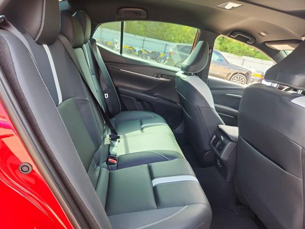 2026 TOYOTA CAMRY