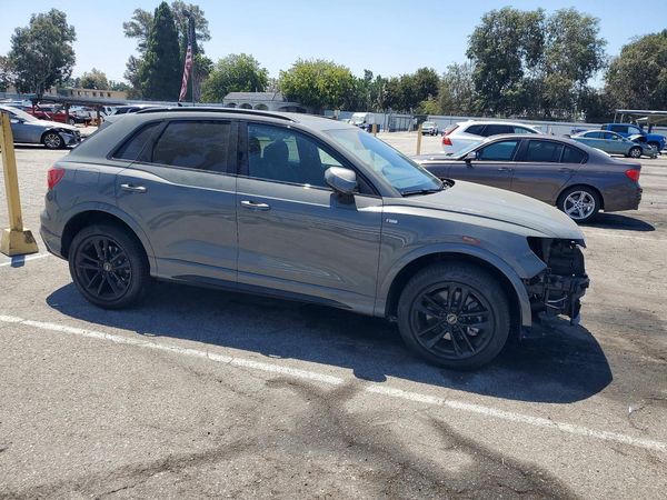 2025 AUDI Q3
