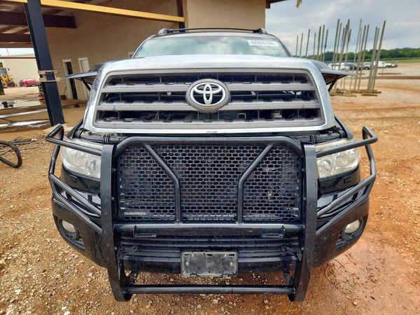 2016 TOYOTA SEQUOIA SR5 Grade