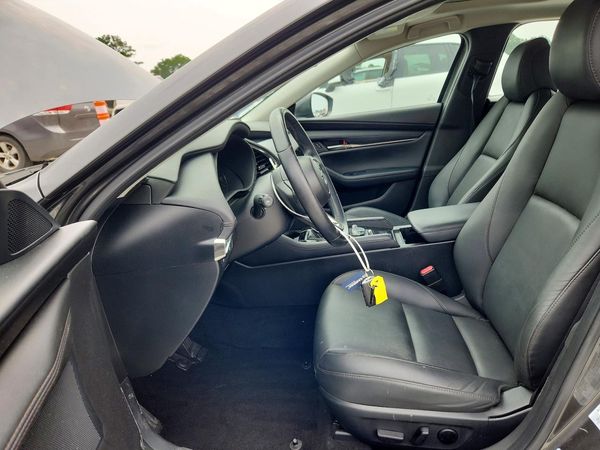 2023 MAZDA 3 Preferred Package