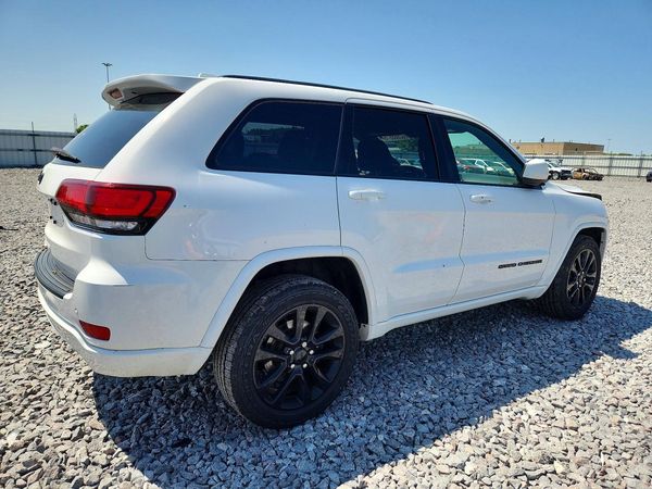 2019 JEEP GRAND CHEROKEE LAREDO 4X4