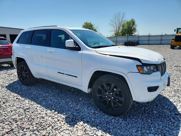 2019 JEEP GRAND CHEROKEE LAREDO 4X4