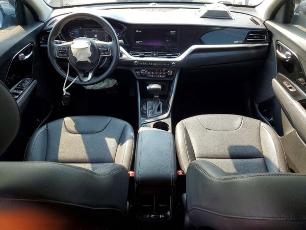 2022 KIA NIRO Touring Special Edition