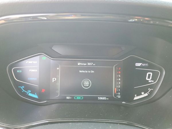 2022 KIA NIRO Touring Special Edition