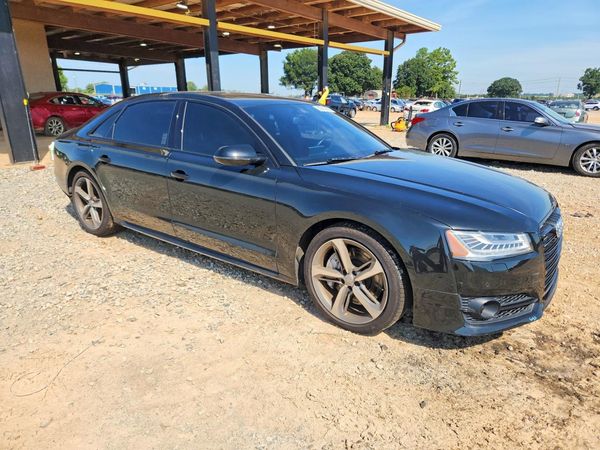 2018 AUDI A8