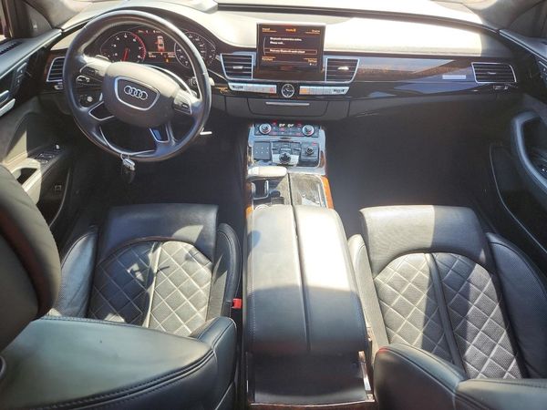 2018 AUDI A8
