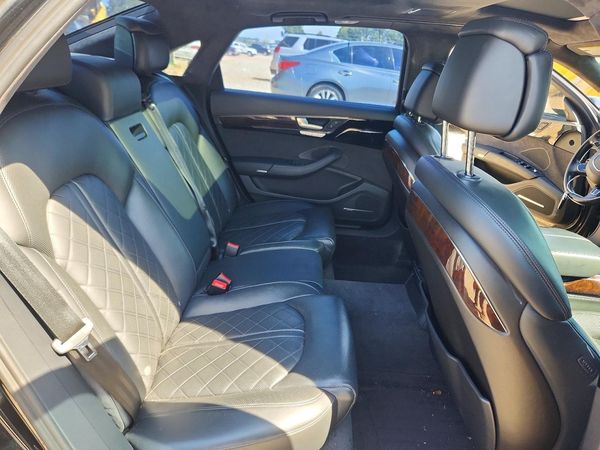 2018 AUDI A8