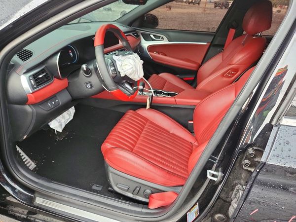 2023 GENESIS G70