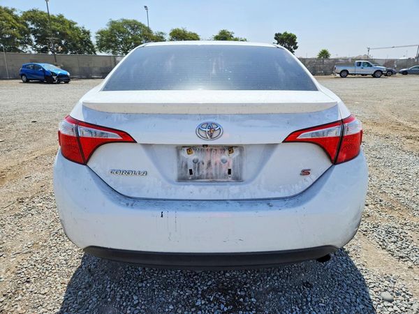 2015 TOYOTA COROLLA