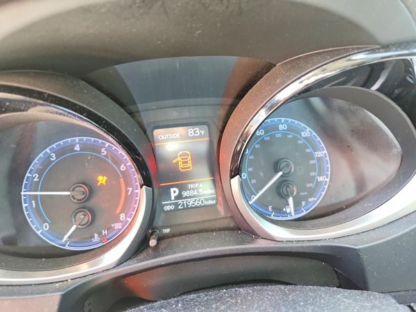 2015 TOYOTA COROLLA