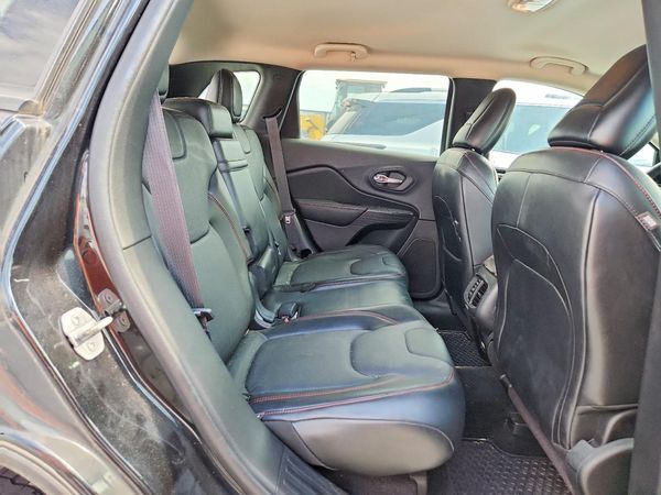 2015 JEEP CHEROKEE TRAILHAWK 4X4