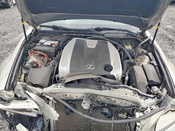 2016 LEXUS IS 300