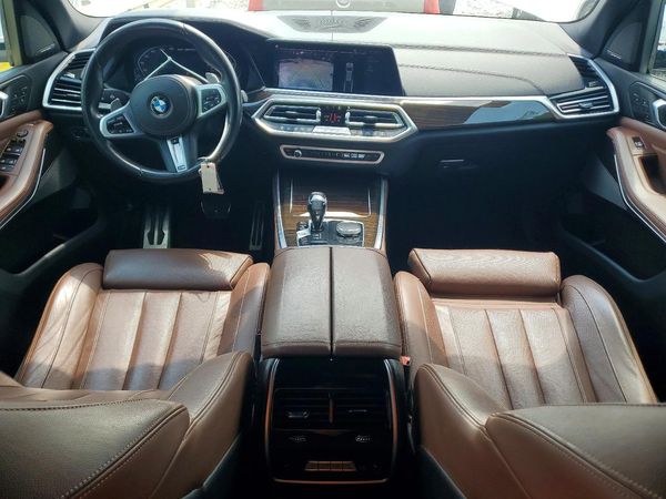 2020 BMW X5 M50i