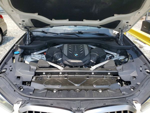 2020 BMW X5 M50i