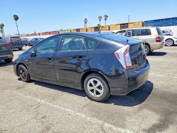 2015 TOYOTA PRIUS