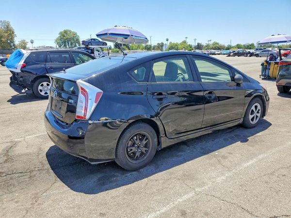 2015 TOYOTA PRIUS