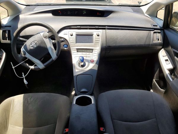 2015 TOYOTA PRIUS