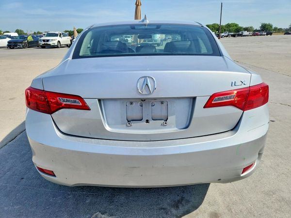 2015 ACURA ILX 20