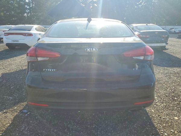 2017 KIA FORTE EX