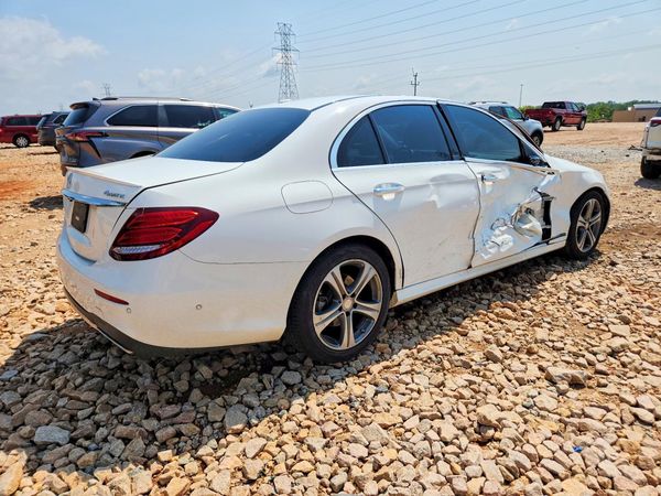 2017 MERCEDES-BENZ E E300-4M