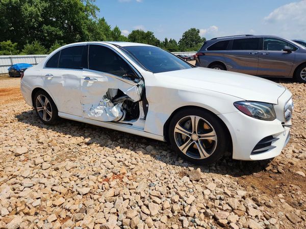 2017 MERCEDES-BENZ E E300-4M