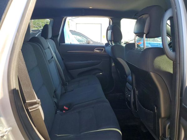 2017 JEEP GRAND CHEROKEE LAREDO 4X4