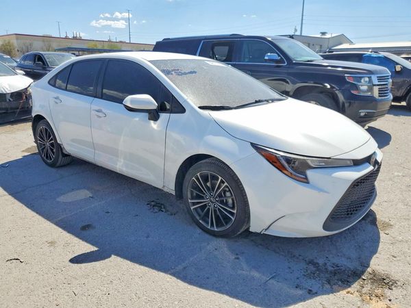 2022 TOYOTA COROLLA