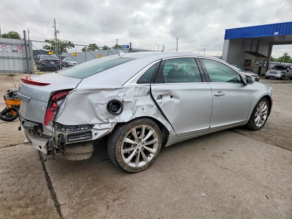 2014 CADILLAC XTS Luxury