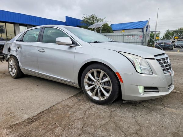 2014 CADILLAC XTS Luxury
