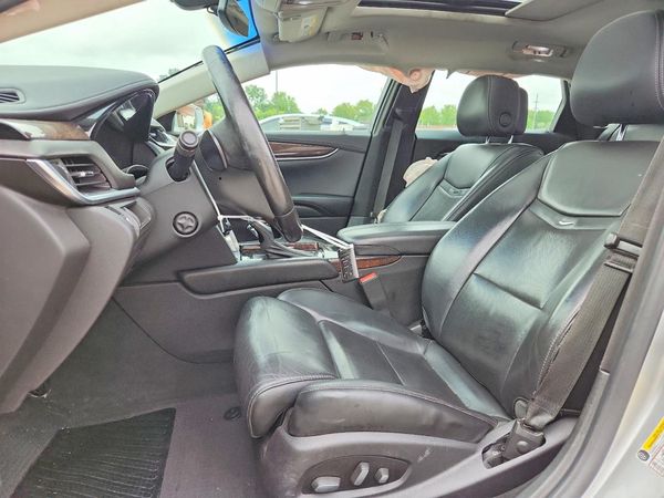 2014 CADILLAC XTS Luxury