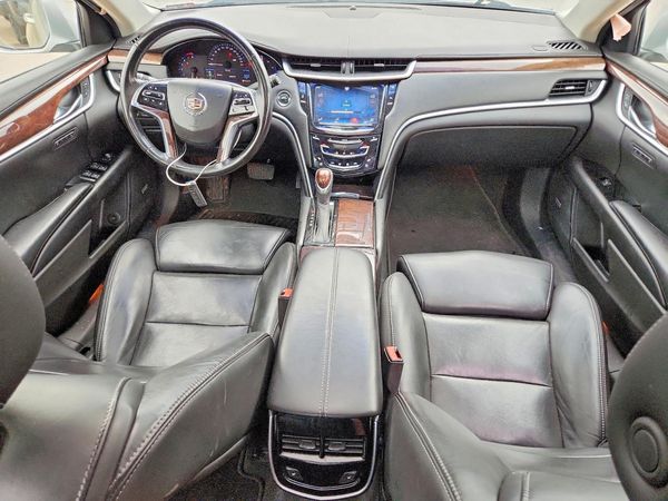 2014 CADILLAC XTS Luxury