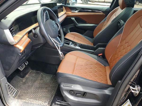 2025 VOLKSWAGEN TIGUAN 4Motion SEL R-Line Black