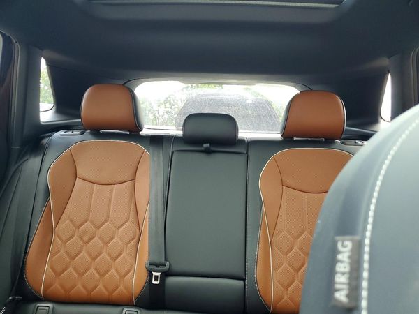 2025 VOLKSWAGEN TIGUAN 4Motion SEL R-Line Black